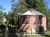 David Rade's yurt, Eugene, OR, August 7, 2005 (P8070481)